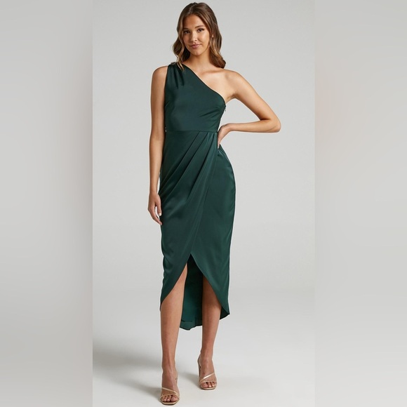 Showpo. Dresses & Skirts - NEW Showpo Felt So Happy Midi One Shoulder Drape Dress Emerald Women’s 10 Easter
